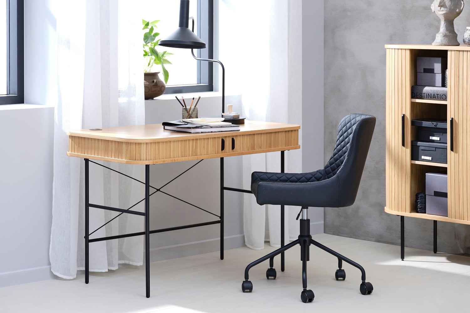 Furniria Dizajnový písací stôl Vasiliy 120 cm prírodný dub