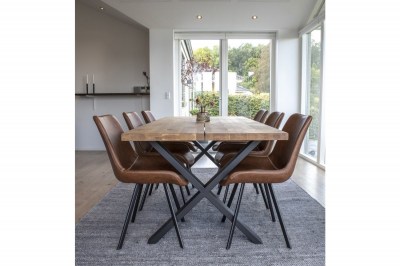 Dizajnový jedálenský stôl Finnegan svetlý dub