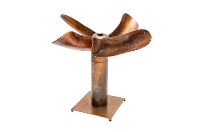 dizajnovy-jedalensky-stol-propeller-94-cm-medeny-130